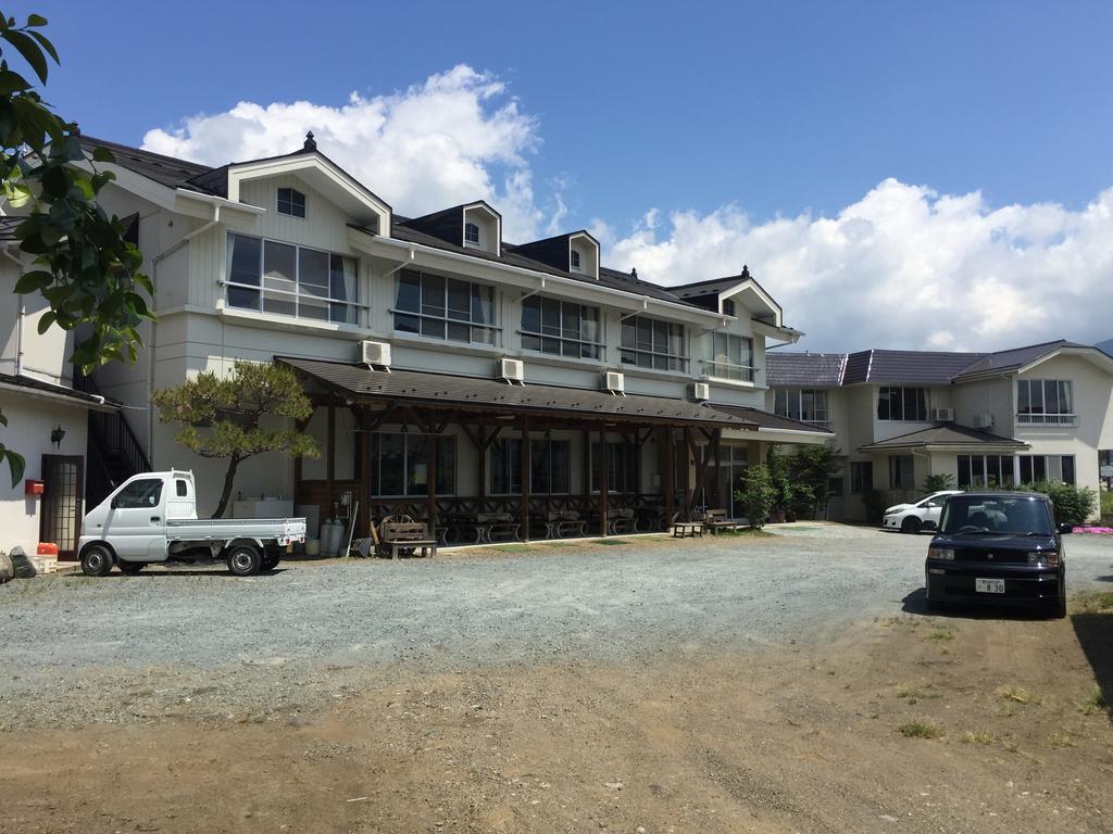 פוג'יקאוואגוצ'יקו Village Sun Lake Kawaguchiko מראה חיצוני תמונה