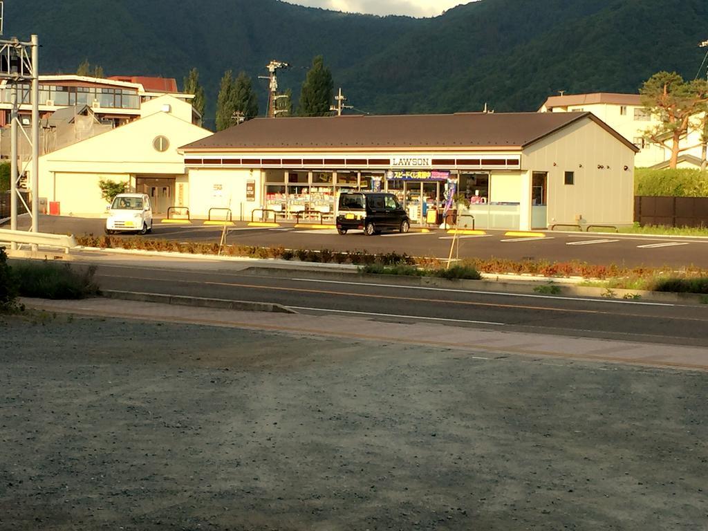 פוג'יקאוואגוצ'יקו Village Sun Lake Kawaguchiko מראה חיצוני תמונה